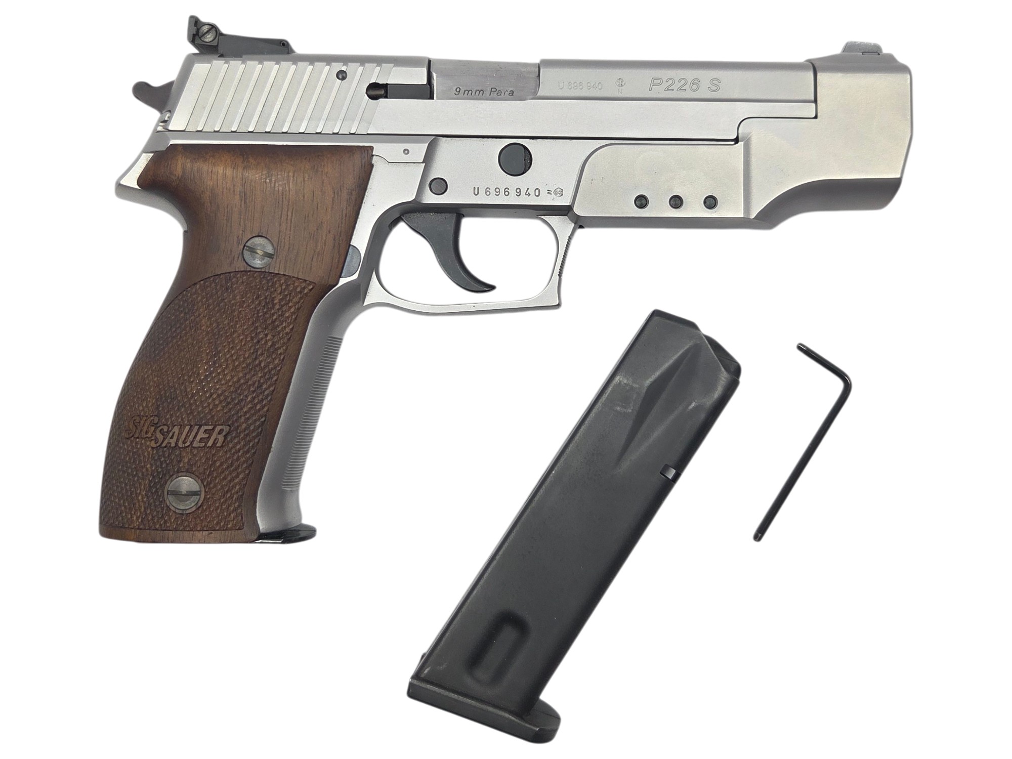 Sig Sauer P226S 9mm Luger Pistole