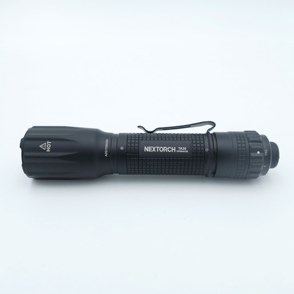 Nextorch-TA30-Operator-BLACK-Tactical-LED-Taschenlampe-1100-Lumen-Kopf-mit-Nano-Keramik-Glasbrecher-Stroboknopfunktion-TA30OP-2019-TA30OP-1567-Bpol-POLIZEI-KSK-Rettung-Se_1