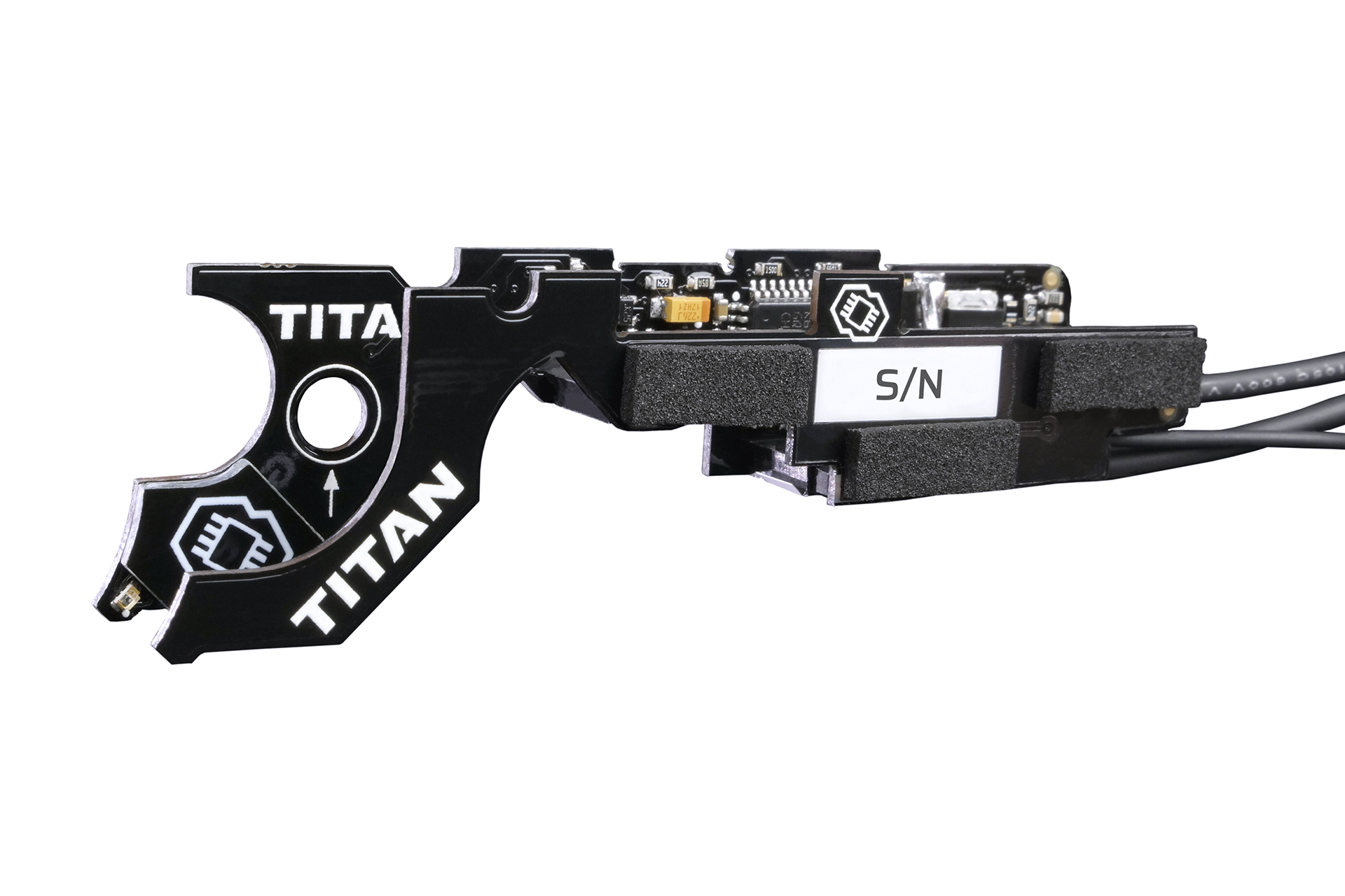 P1011094_200602-1259_white-bg_1920 Titan Gate V3