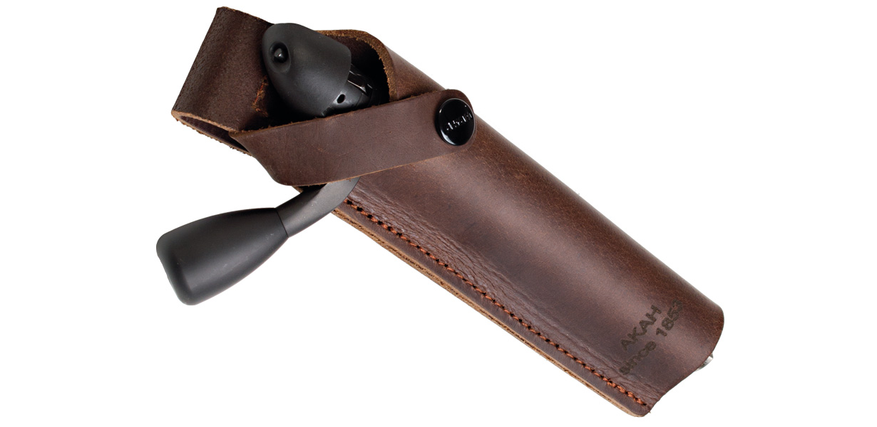 67601_000_2016 AKAH Kammerstengeletui Leder