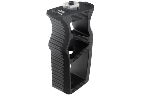 MT_FGM01X UTG Ultraflacher Vordergriff M-LOK